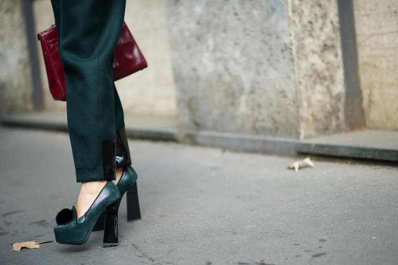 talons hauts et épais - prada high heels